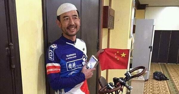 chinese man hajj