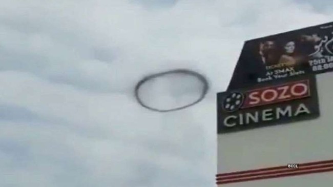 mysterious black circle in lahore