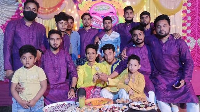 new couple gifted soyabin oil natore