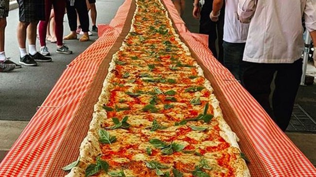 pizza like football field