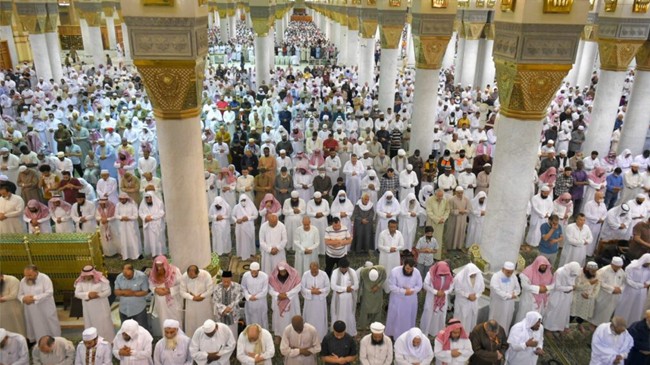 taraweeh in masjide nababi