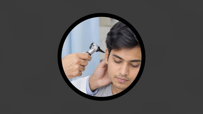 কানের ভেতরে ব্যথা বা ফোলা? সাধারণ ব্রণ ভেবে যে মারাত্মক ভুল করছেন না তো!