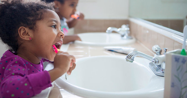 cleaning teeth and tongue