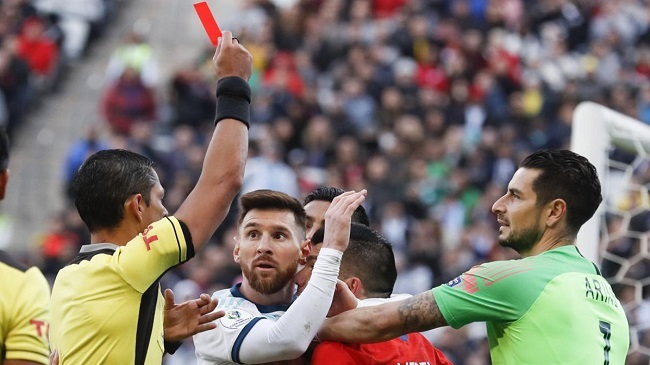 messi red card