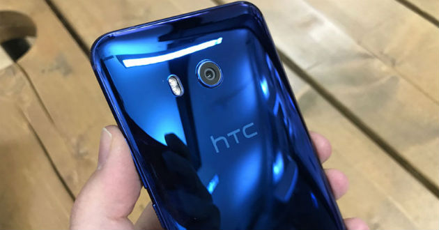 HTC U11 smartphone