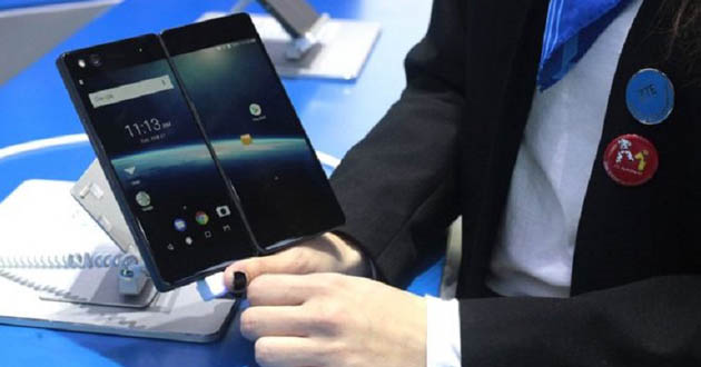 foldable smartphone