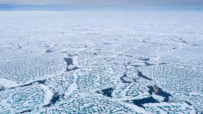 north pole ice is melting 1