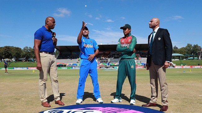 akbar ali and priyam garg at the toss