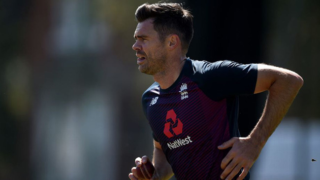 anderson bowls in the nets