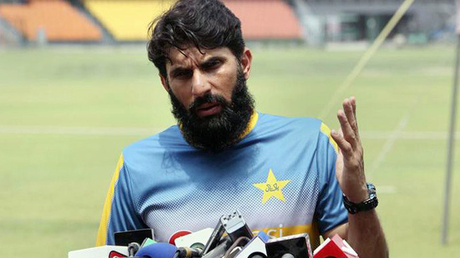 angry misbah ul haq press