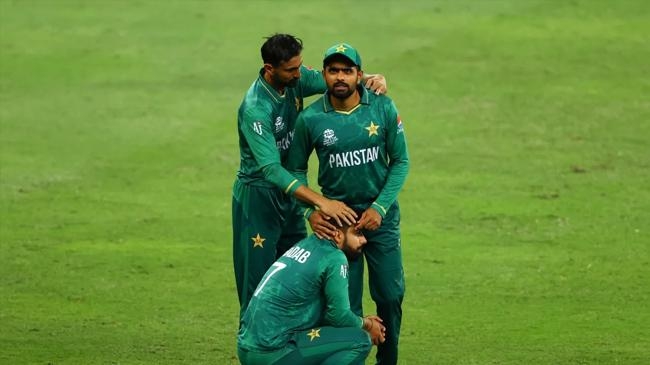 babar azam shoaib malik shadab khan