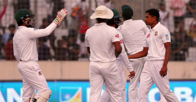 bangladesh celebrating a wicket of taijul islam