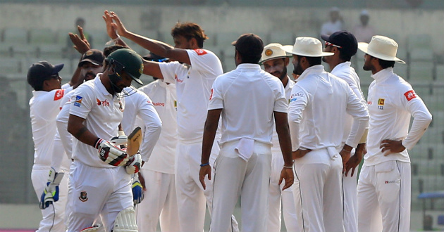 bangladesh in tough challenge in dhaka test