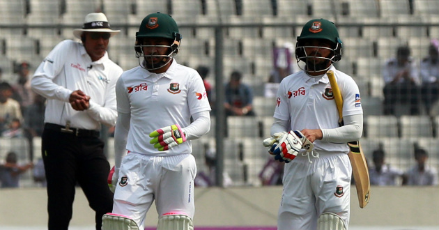 bangladesh lost dhaka test by 216 runs