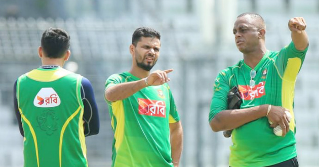 courtney walsh mashrafe bangladesh