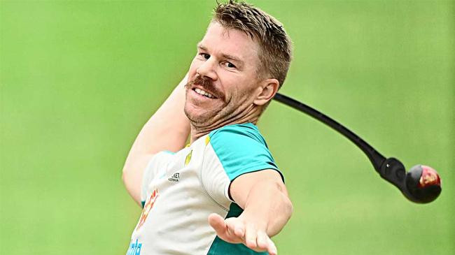 david warner will retair