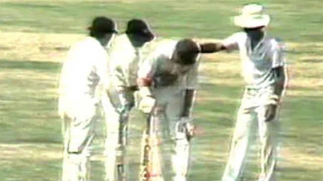 dean jones against india