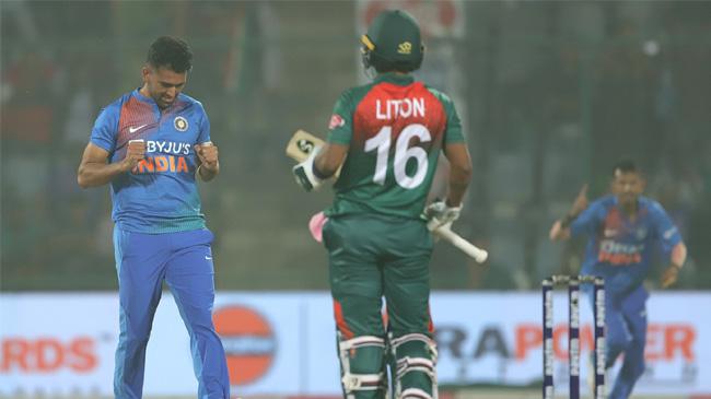 deepak chahar celebrates liton daswwicket 1