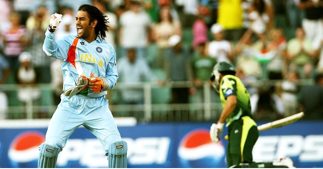 dhoni in 2007