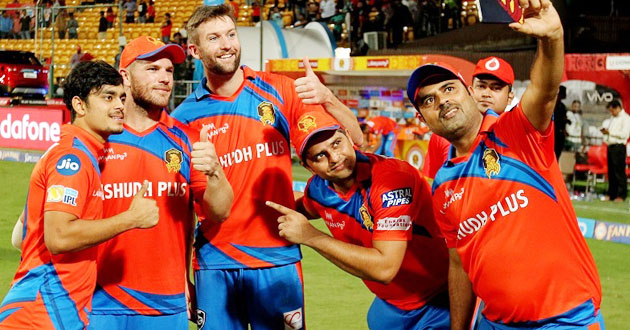 gujarat Lions players