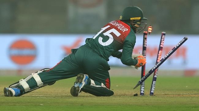 gushfiqur rahim completes a run out