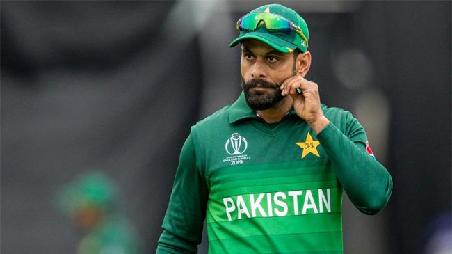 hafeez retire