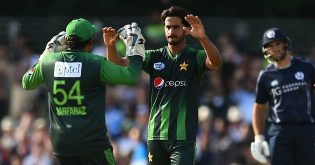 hasan ali celebrating a wicket with sarfraz