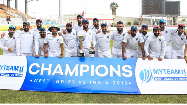 indian team poses after winning the series