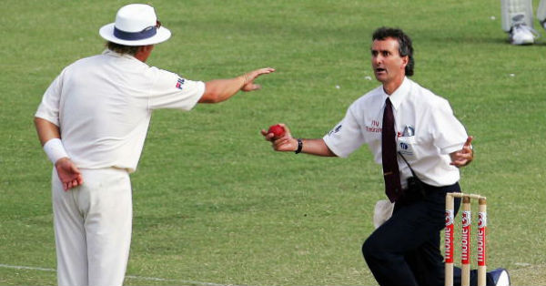 is billy bowden out of international cricket