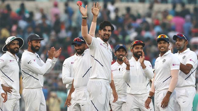 ishant sharma celebrates his 10th five wicket