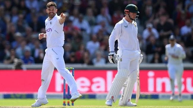 james anderson gestures after trapping simon harmer lbw