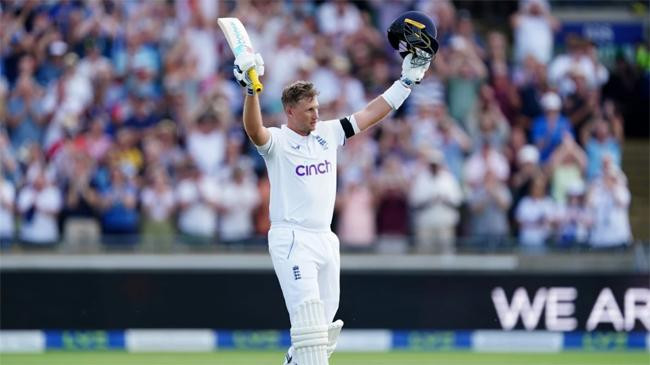 joe root celebrates his 30th test century