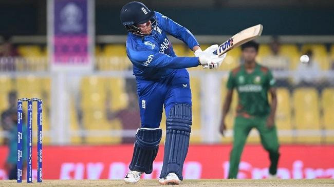 jonny bairstow hits over the leg side