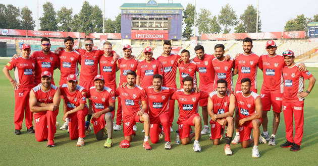 kings xi love to change captian