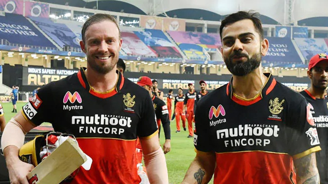 kohli and de villiars rcb 01