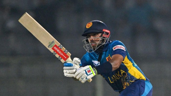 kusal mendis 4