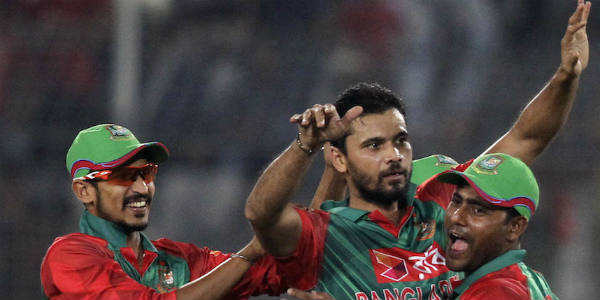 mash inspires imrul to score