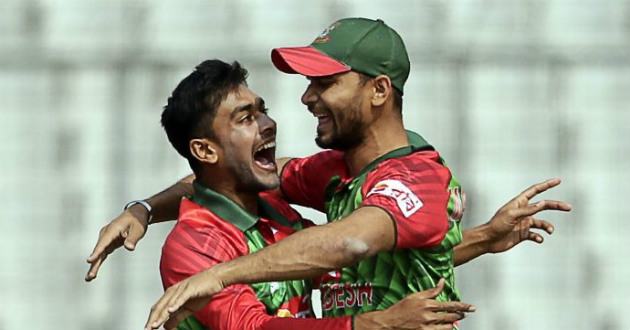 mashrafe and miraz celebrating a wicket