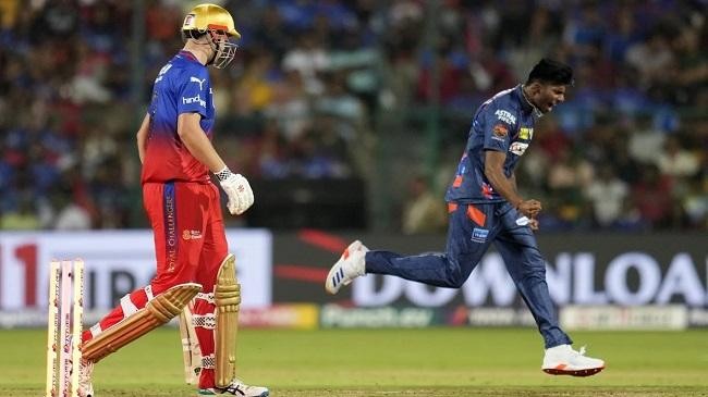 mayank yadav is pumped after dismissing cameron green
