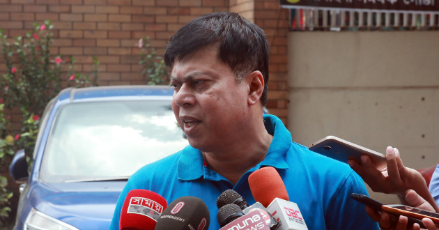 minhazul talking to media