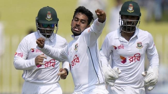 miraz exults after dislodging rizwan