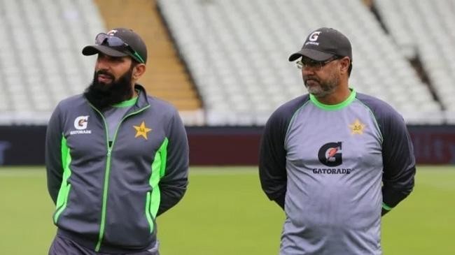 misbah and waqar 3