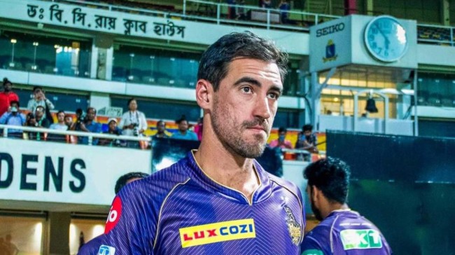 mitchell starc 8