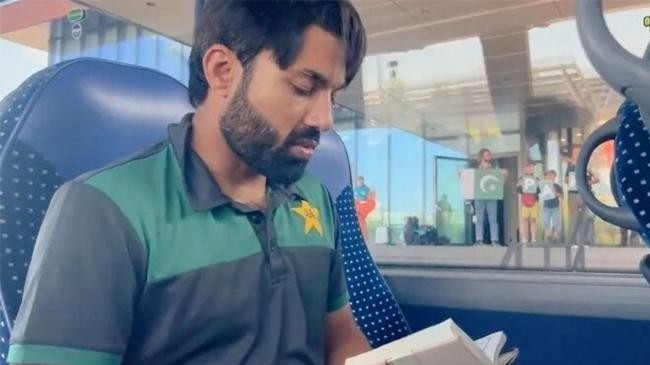 mohammad rizwan is reading quran