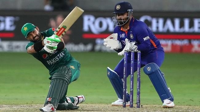 mohammad rizwan thumps one into the stands