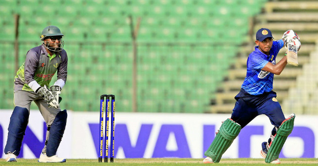 mosaddek batting in dhaka league