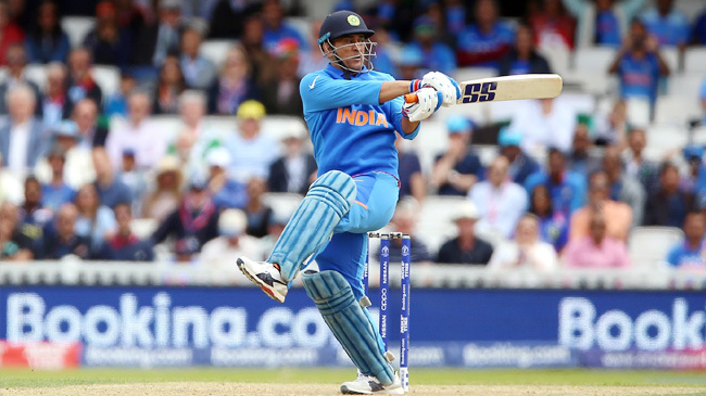 ms dhoni played a swift