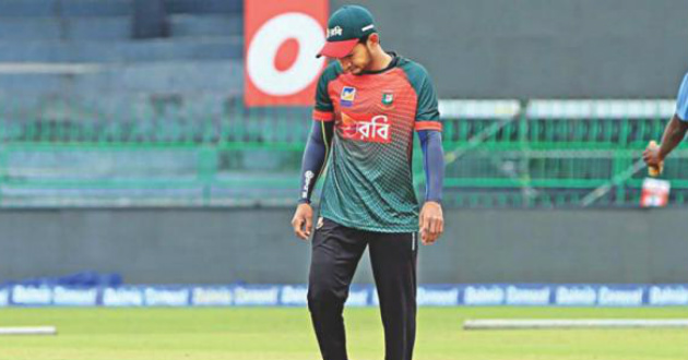 mushfiq out of field due to an injury