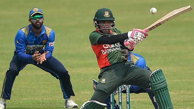 mushfiqur rahim pivots and pulls