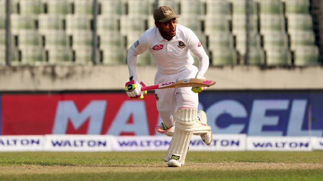 mushfiqur rahim takes a single